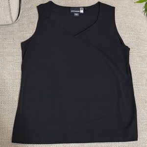 Antthony Women's Classic Black Tank Top